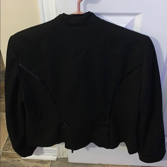 Military style short jacket - Picture 3 of 3